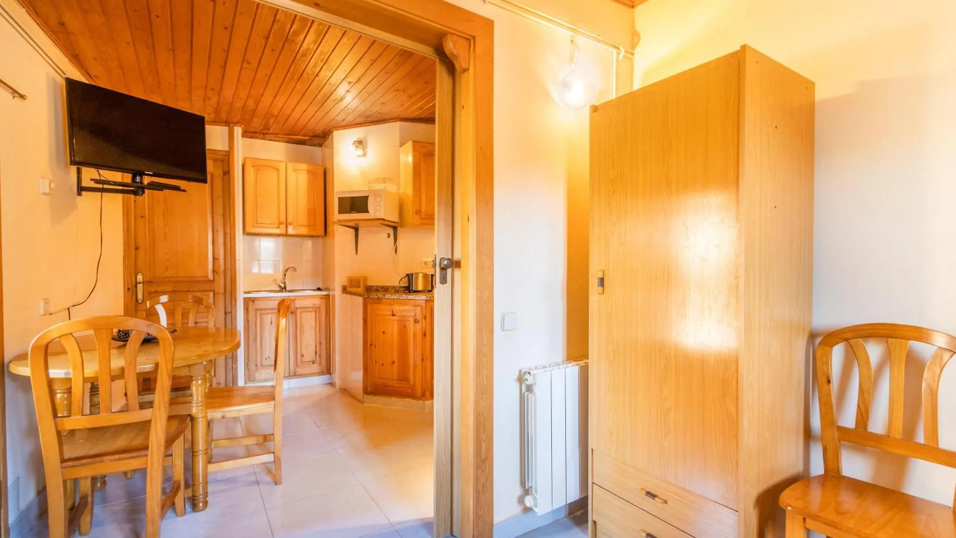 Casa Garbot Guest House Durro Spain